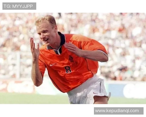 荷兰足球传奇人物的辉煌生涯与不幸离世的故事