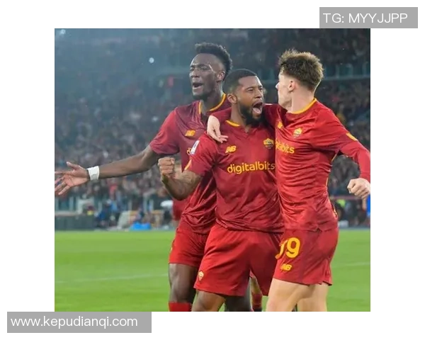 重庆足球队在选拔赛中以85分稳居积分榜首位展现强劲实力